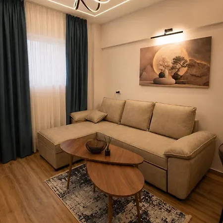 Twins 2 - Only 350 From Appartement